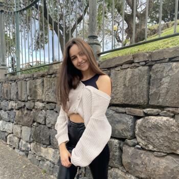 Babysitter em Funchal: Iara