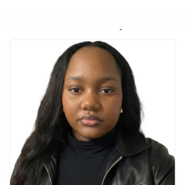 Babysitter in Loures: Mayra