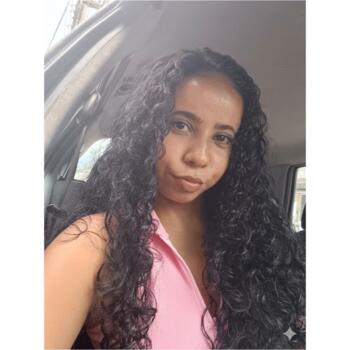 Babysitter Magé: Naomilly