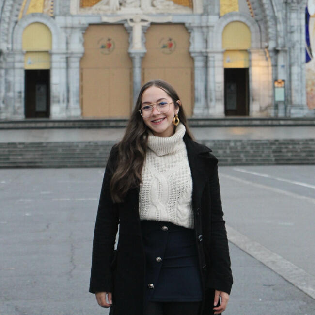 Babysitter in Pamplona: Paulette