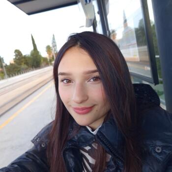 Nanny in Villajoyosa: Nikol Ximena