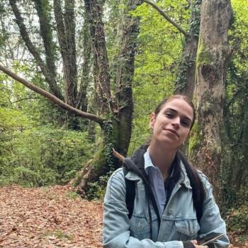 Babysitter στην περιοχή Αργυρούπολη: Αδαμαντία