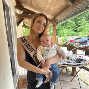 Babysitter in Luik: Julie