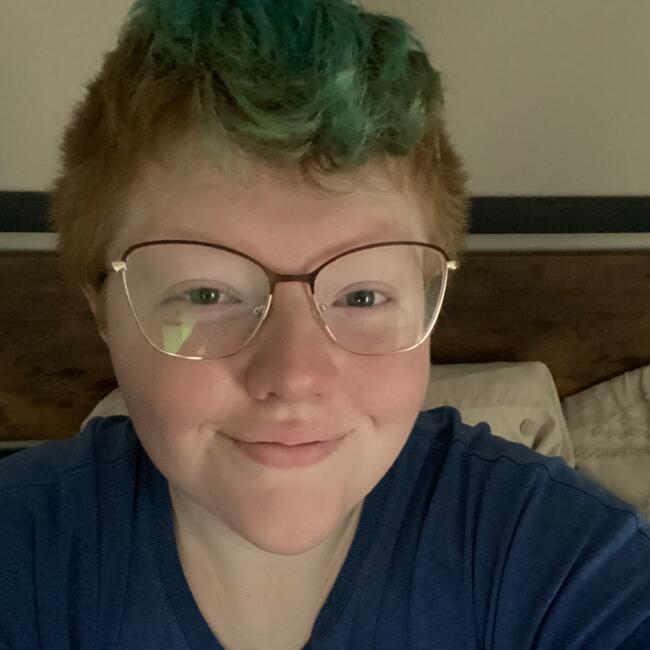 Babysitter in Hot Springs: Chloe