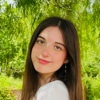 Canguro en Bimenes: Lía De Luis Canto