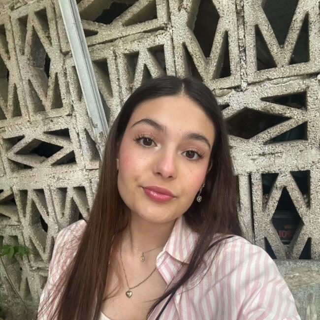 Babysitter in Sanxenxo: Camila
