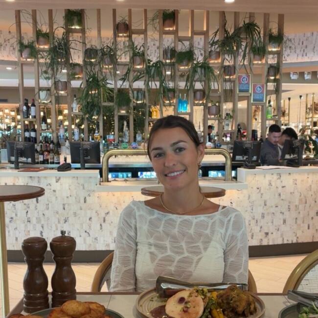 Babysitter in Cork: Ellie