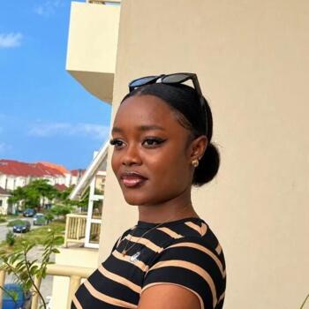 Babysitter in Mombasa: Malia