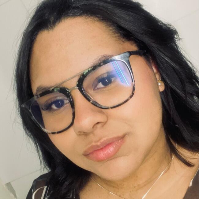 Babysitter in Curitiba: Evelyn