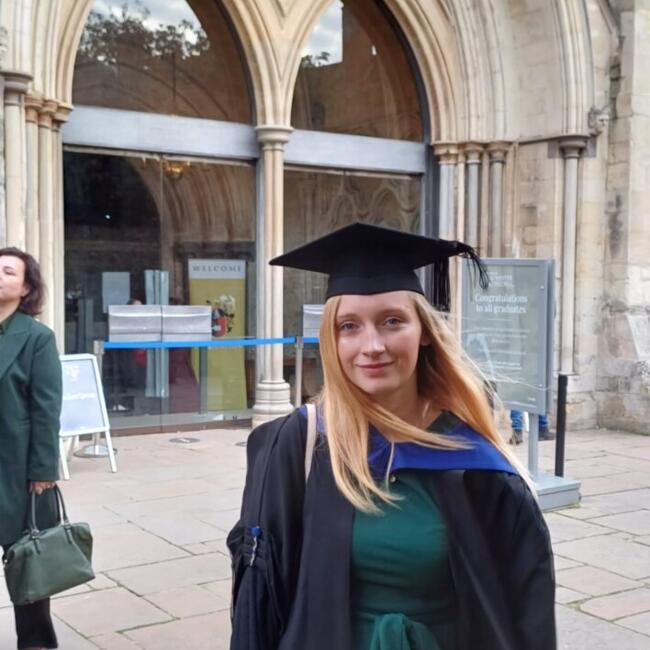 Babysitter in Burgess Hill: Fae