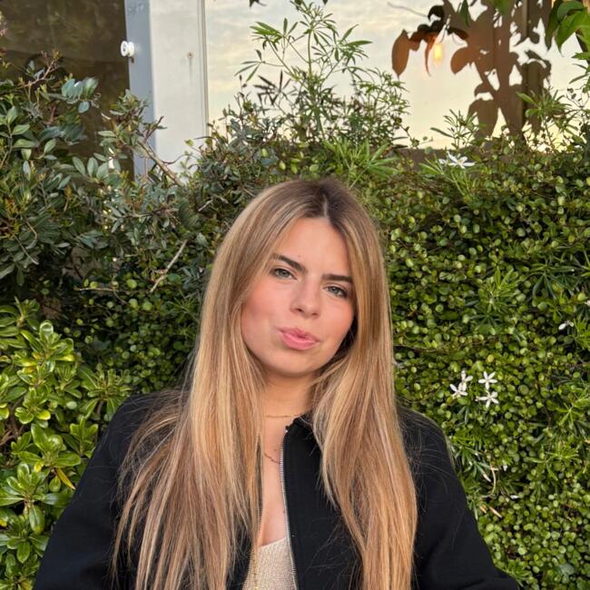 Babysitter in Sèvres: Margaux