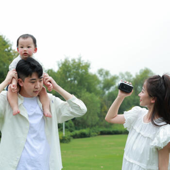 Babysitting job in Toronto: babysitting job Bochen