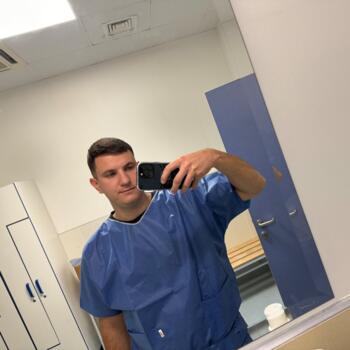 Posao čuvanja djece u Split: posao čuvanja djece Duje