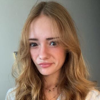 Babysitter in Nottingham: Églantine