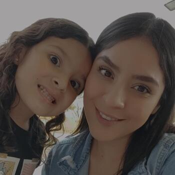 Trabajo de niñera en Monterrey: trabajo de niñera Alejandra
