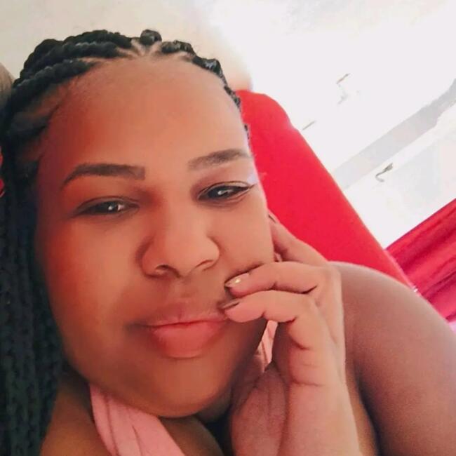 Babysitter in Guadalupe (Rio de Janeiro): Larissa