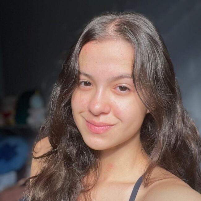 Babá em Joinville: Leticia