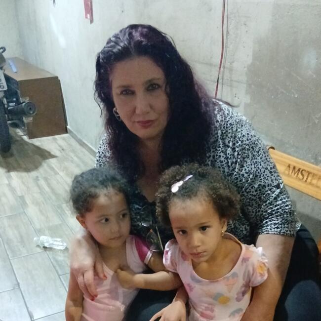 Babá em Peruíbe: Luciana