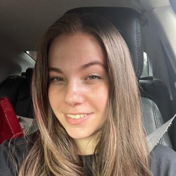 Babysitter in Garland: Victoria