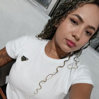 Babysitter in Brusque: Larissa