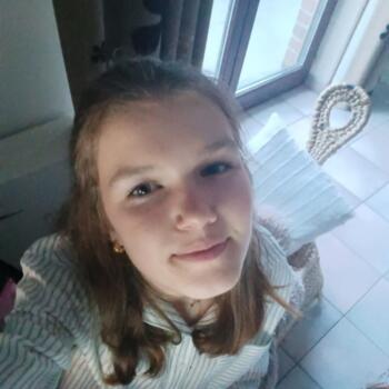 Babysitter in Seraing: Nell