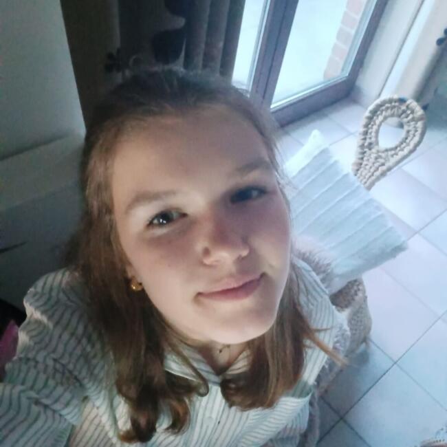 Babysitter in Seraing: Nell