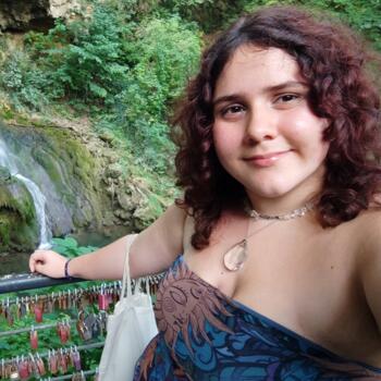 Babysitter in Dunaújváros: Elizabet