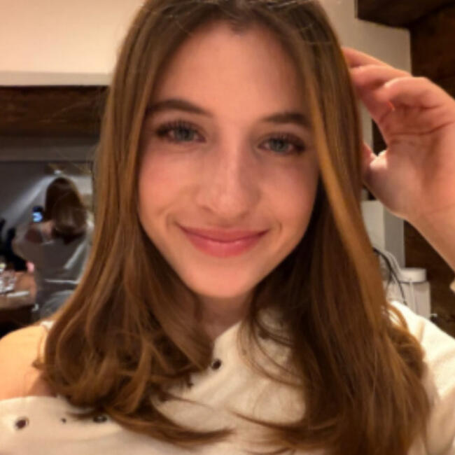 Babysitter in Küttigen: Clara