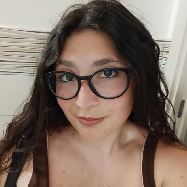 Babysitter in Santa Venerina: Nicoletta