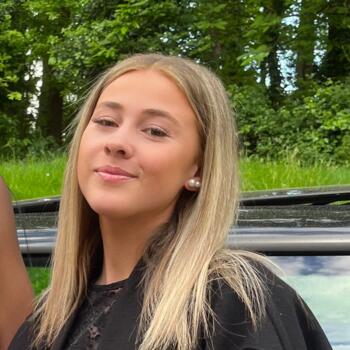 Babysitter Bain-de-Bretagne: Jade