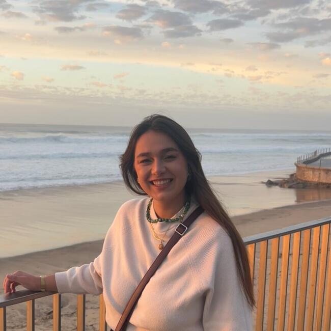 Babysitter in Sintra: Beatriz