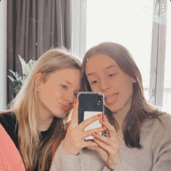 Oppas in Veenendaal: Caitlyn en Suze