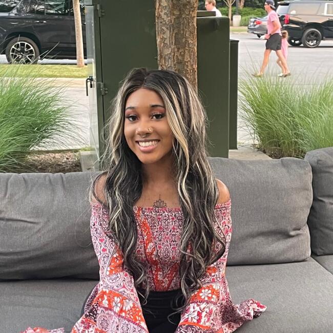 Babysitter in Louisville: Brianna