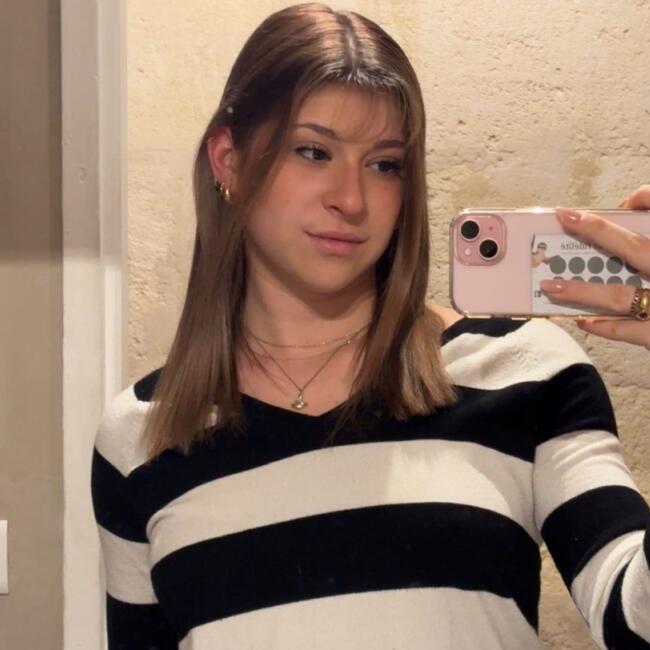 Babysitter in Bordeaux: Jeanne