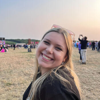 Babysitter Le Hézo: Emma