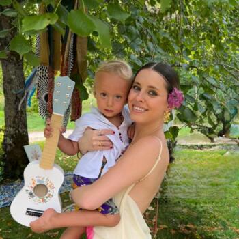 Babysitter in Brisbane: Nine