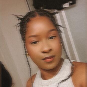 位於欧布尔丹的臨時保母: Roukia