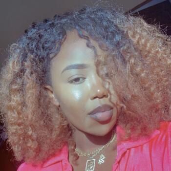 Babysitter em Goutroux: Axelle