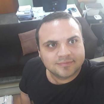 Emprego de babá em Piracicaba: emprego de babá Adson
