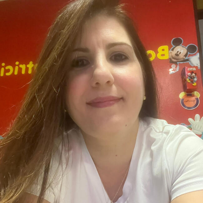Babysitter in Guaynabo: Muna
