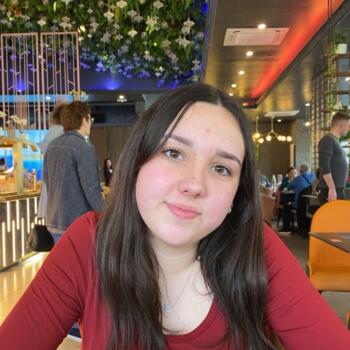 Babysitter in Beaufort-en-Vallée: Clara