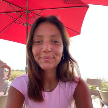 Babysitter in Mem Martins: Núria Teixeira