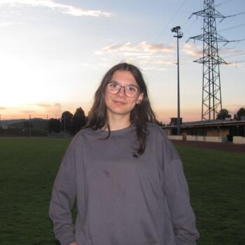 Babysitter Thalwil: Lejla gjaferi