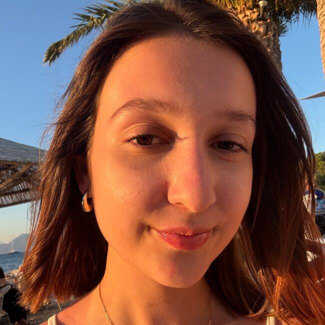 Babysitter in Kos: Maria