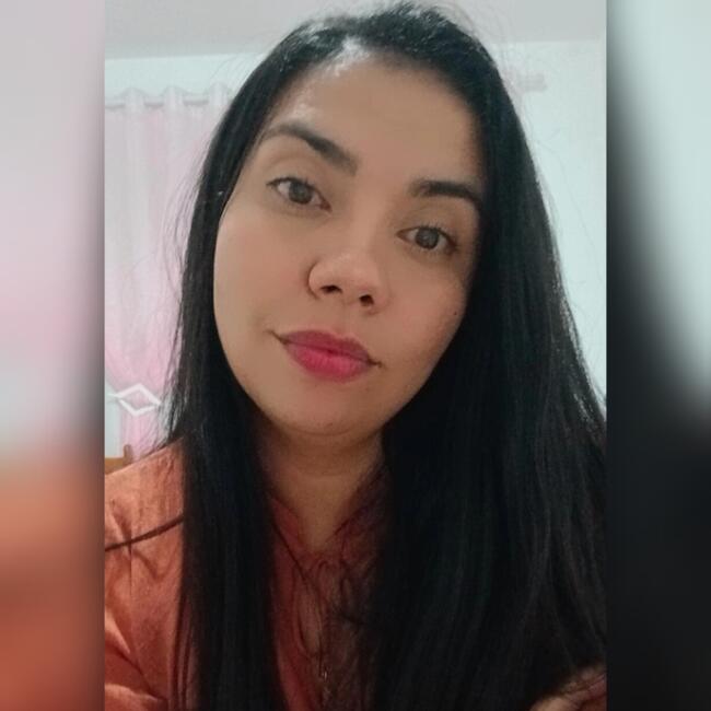 Babysitter in Poços de Caldas: Bianca