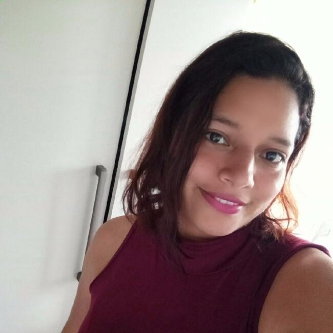 Babysitter in Manta: Jennifer Nathaly