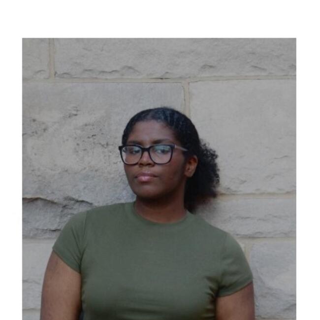 Babysitter in Chicago: Myah