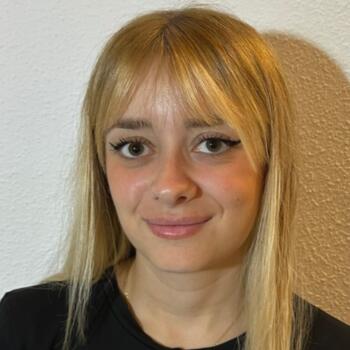 Babysitter in Saanen: Marta