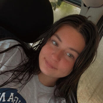 Babysitter in Bordeaux: Erika