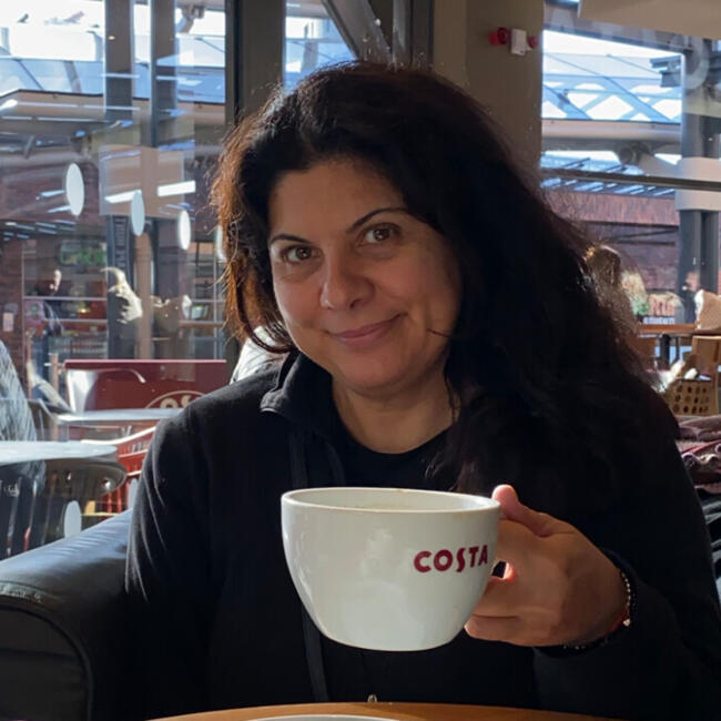 Babysitter in Agía Paraskeví (Αττική): Ελίζα